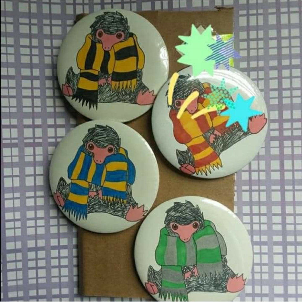 Niffler Badge Set